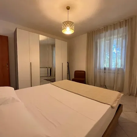 Casa Nella アパート パッシニャーノ・スル・トラジメーノ